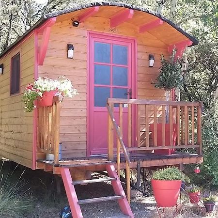 Monteils  Roulotte Romantique Chauffee En Cevennes מראה חיצוני תמונה